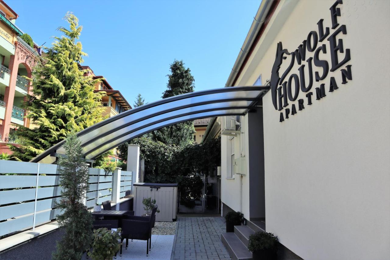 Wolf House Apartman Залаэгерсег Экстерьер фото